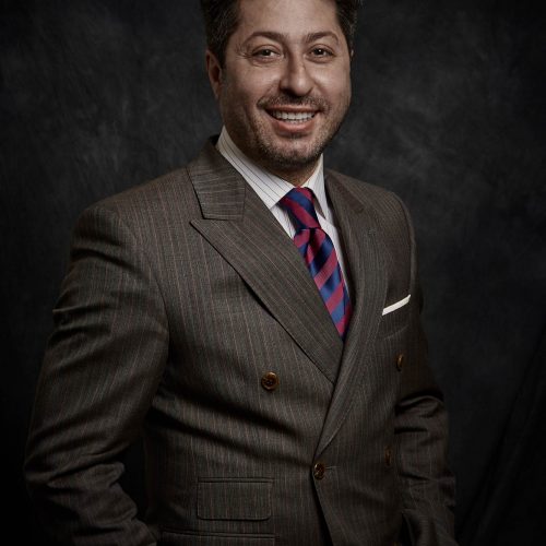 Artiste contemporain, Grisha Agakhanyan.