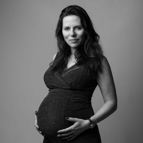 femme enceinte en studio